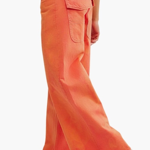 NWT FREE PEPOLE WATERFALLS BAGGY WIDE LEG DENIM JEANS - SIZE 27S - OKLAHOMA SUN - Picture 4 of 11